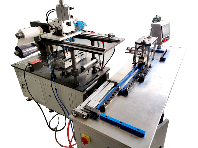 Filtration Membrane Cutting And Assembling